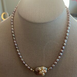 Beautiful Pearl and Gold Necklace